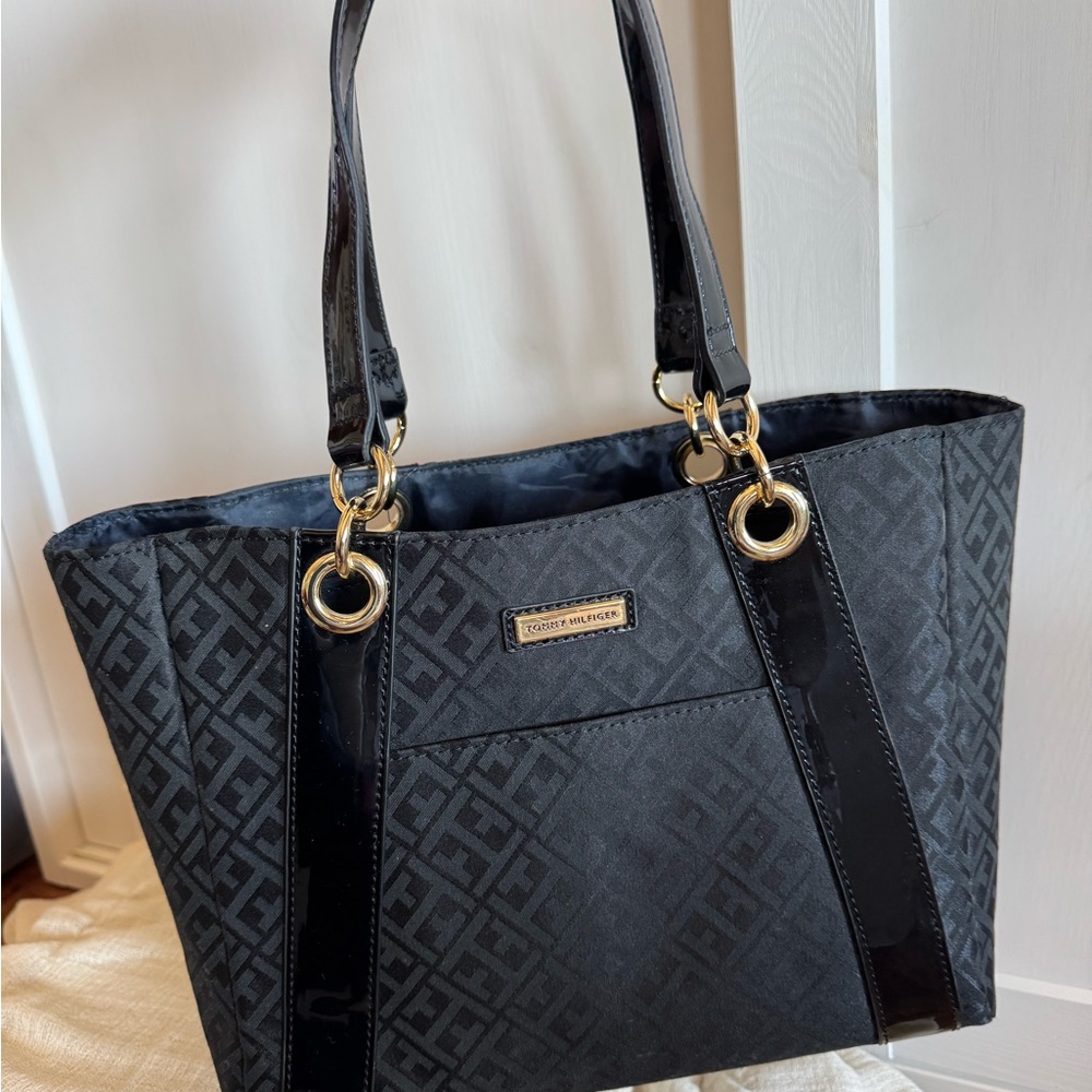 Tommy Hilfiger shoulder bag